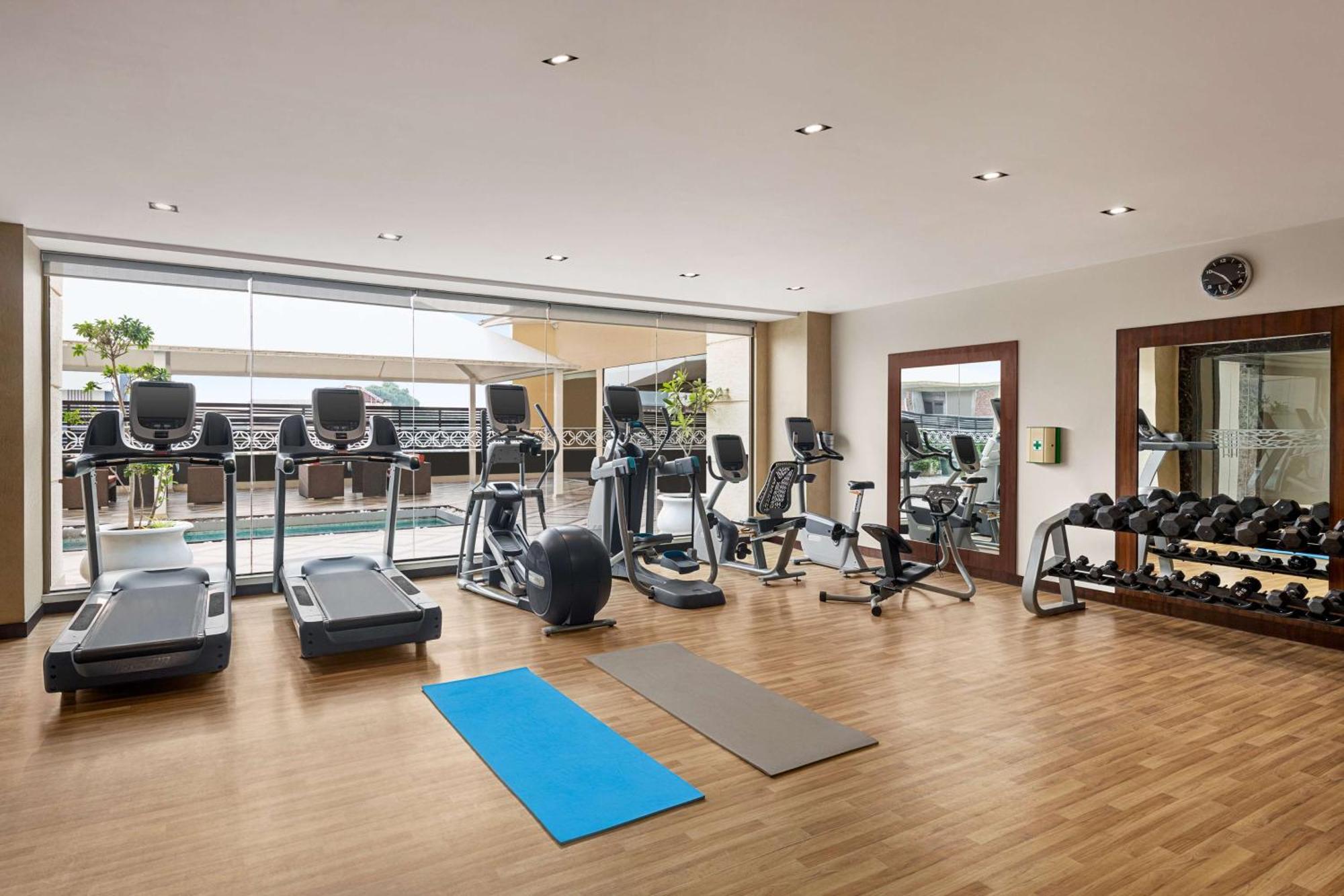 Hilton Jaipur Hotel Екстериор снимка The gym at the hotel