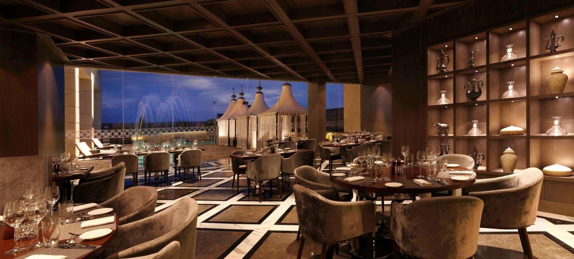 Hilton Jaipur Hotel Екстериор снимка The restaurant