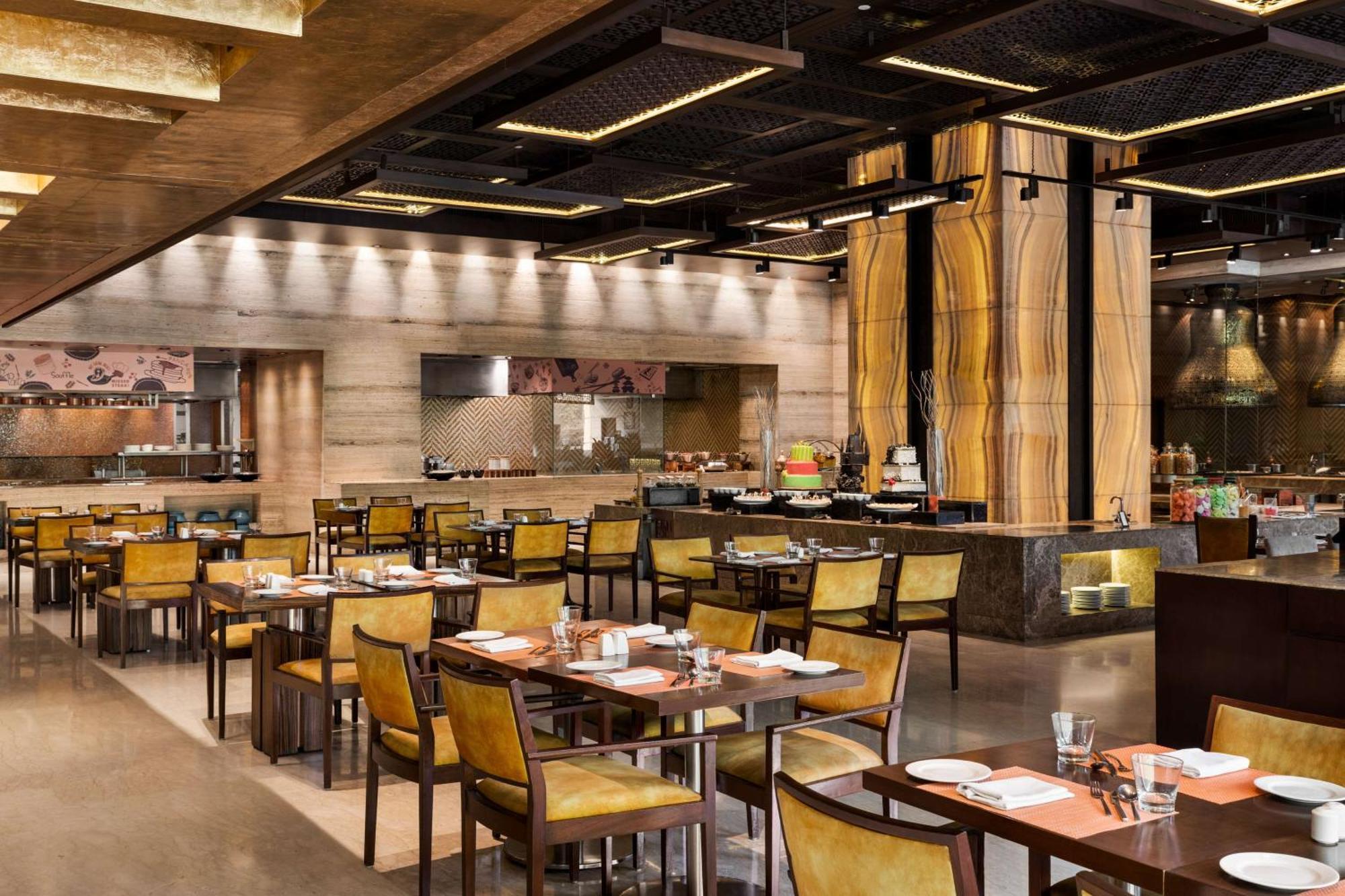 Hilton Jaipur Hotel Екстериор снимка The restaurant