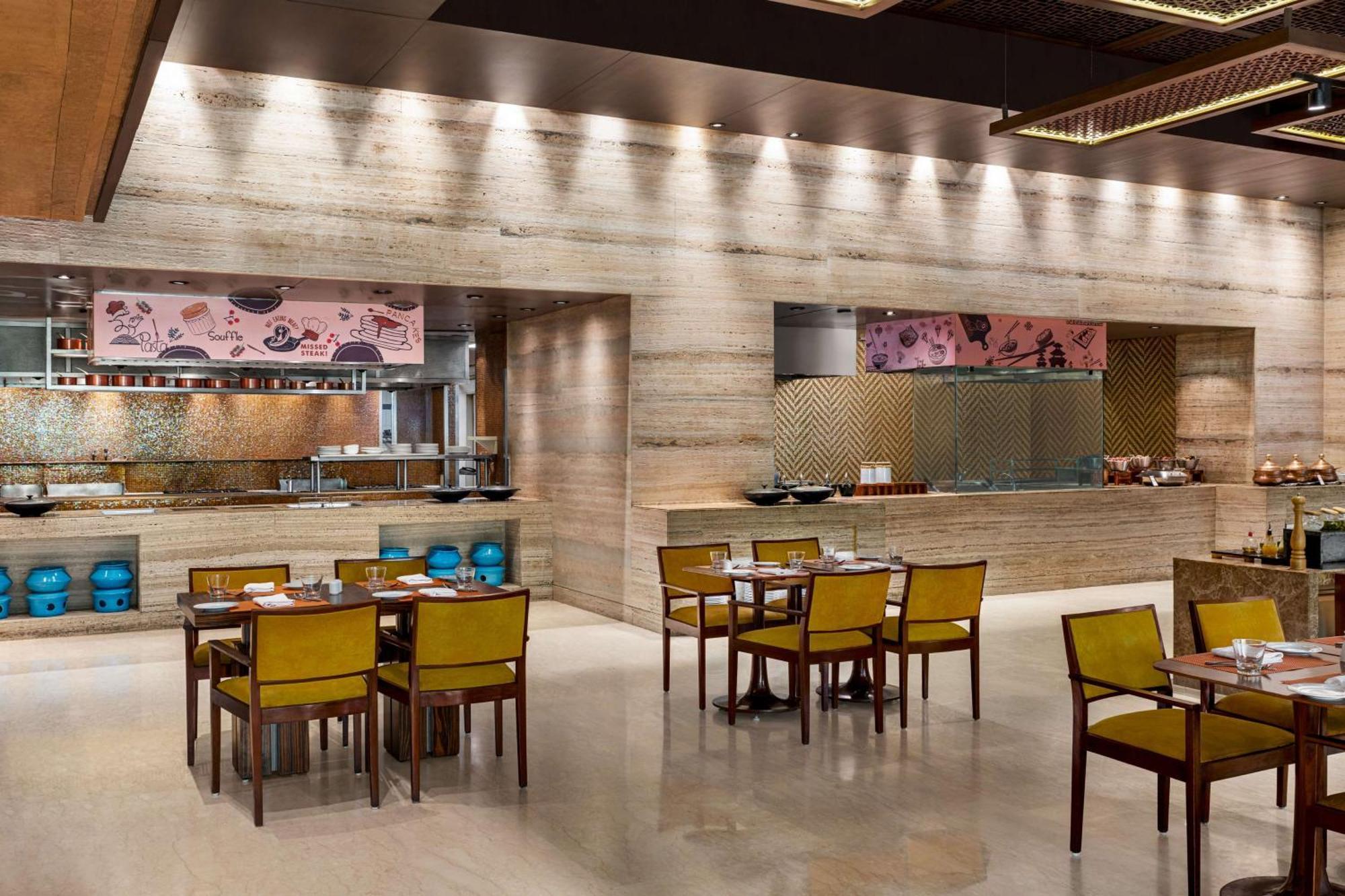 Hilton Jaipur Hotel Екстериор снимка The restaurant